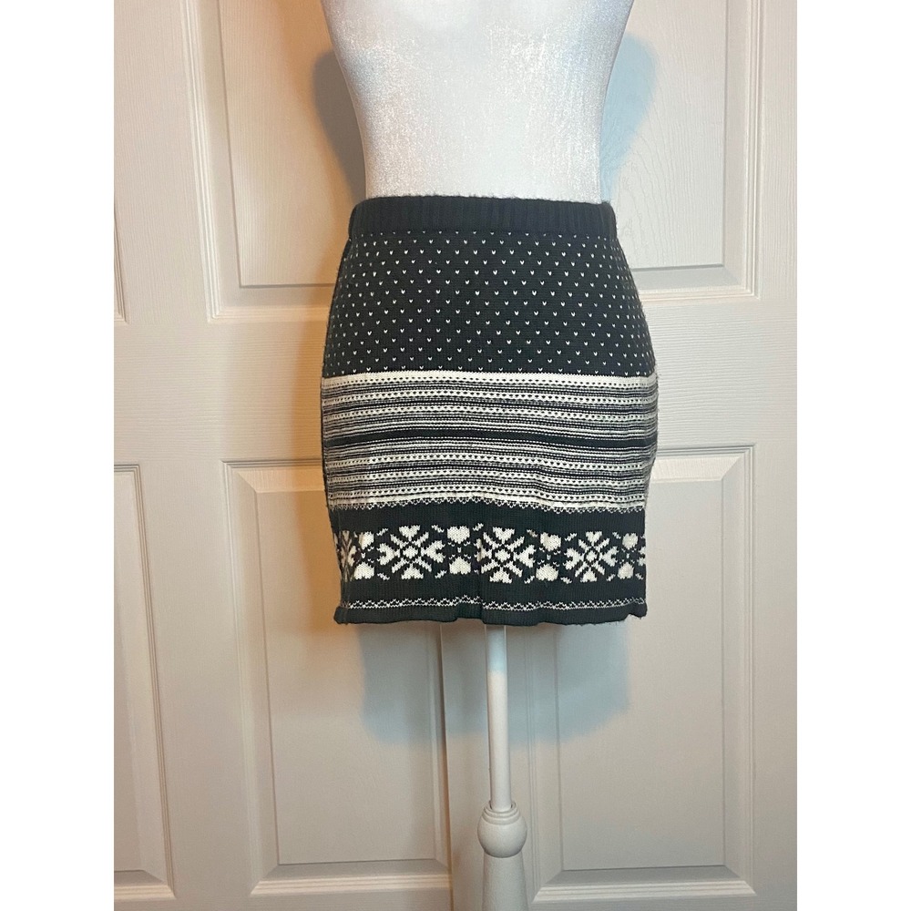 Candies Black White Fair Isle Knit Mini Skirt Small Snowflake Holiday Winter